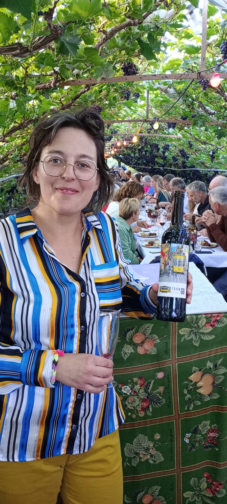 Liliana tijdens een persoonlijk wijnevenement